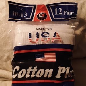 12 Brand New Pairs of Size 10/13 White Tube Socks